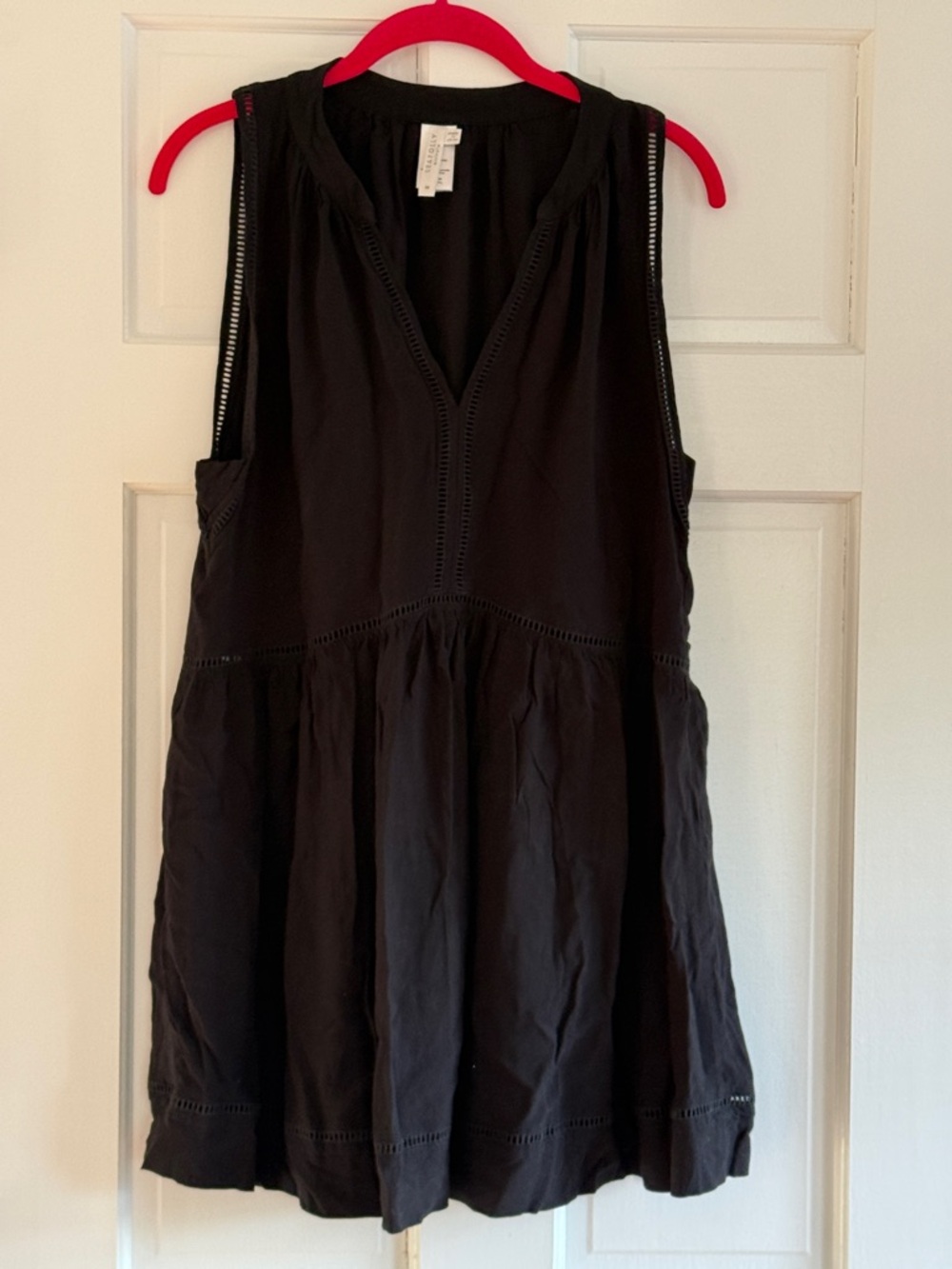 Seafolly Black Sleeveless V-Neck Ladder-Trim cover up dress sz